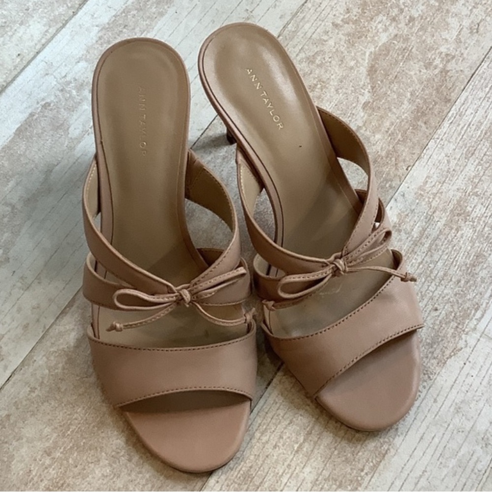 ann taylor beautiful leather heels women size 6.5